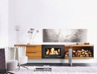 05 - Skantherm Balance v setu s nábytkovou sestavou z dubového masivu