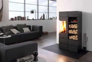 Krbová kamna Elements s úložným prostorem (otevřenými elementy) a skrytým přívodem vzduchu i odvodu kouře